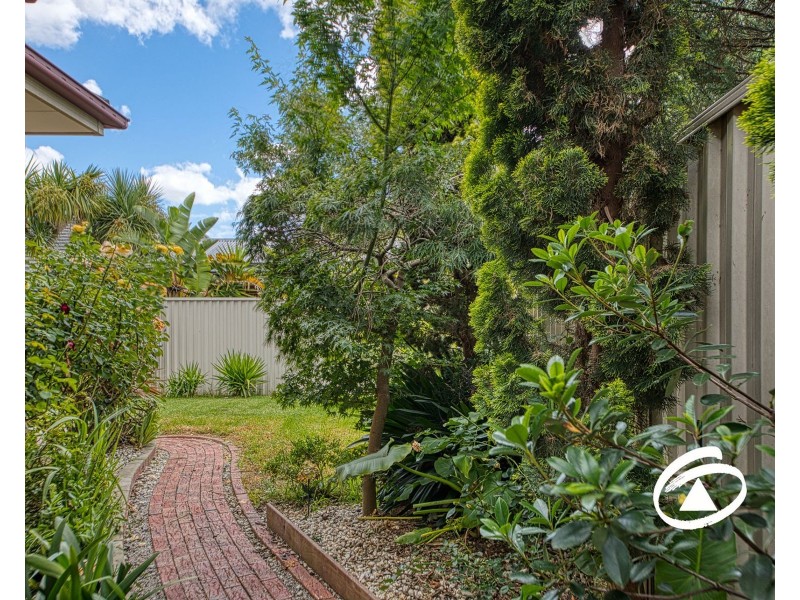 7 Stokes Green, Pakenham VIC 3810