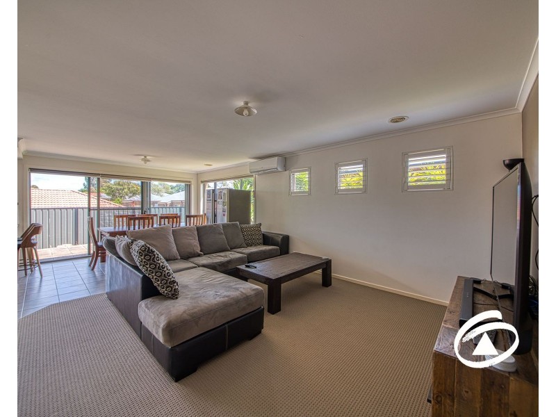 24 Windermere Boulevard, Pakenham VIC 3810