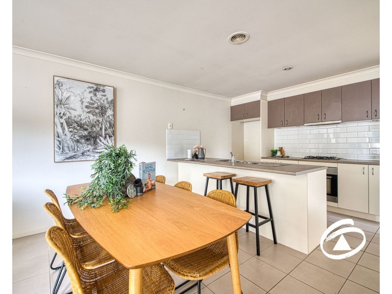 16/6-16 Diston Court, Pakenham VIC 3810