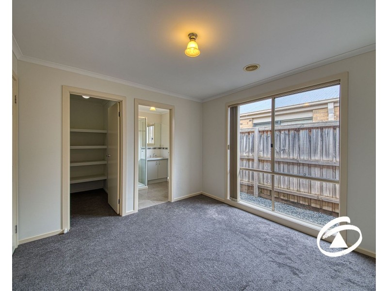 13 Olivia Court, Pakenham VIC 3810