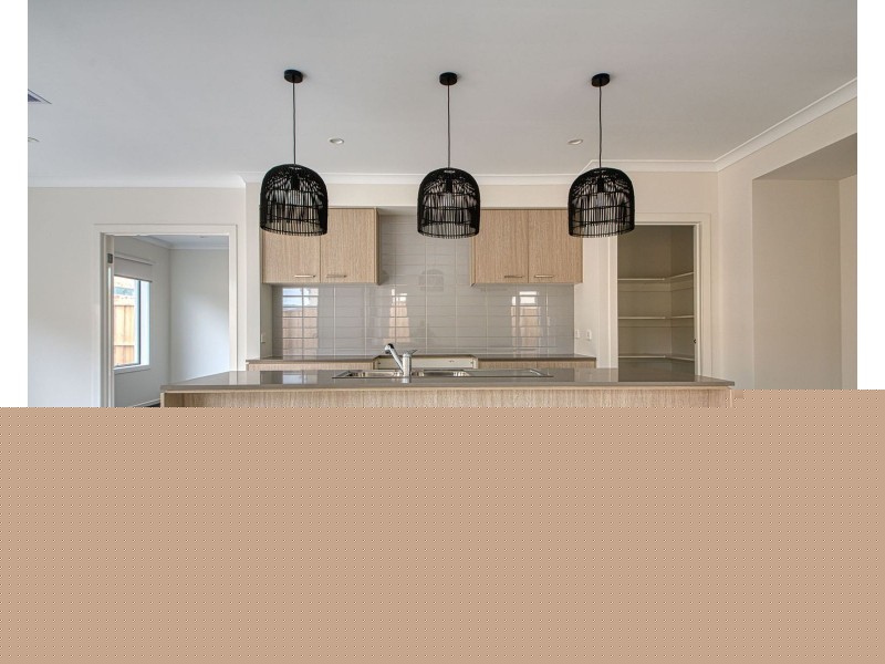 8 Overture Street, Clyde VIC 3978