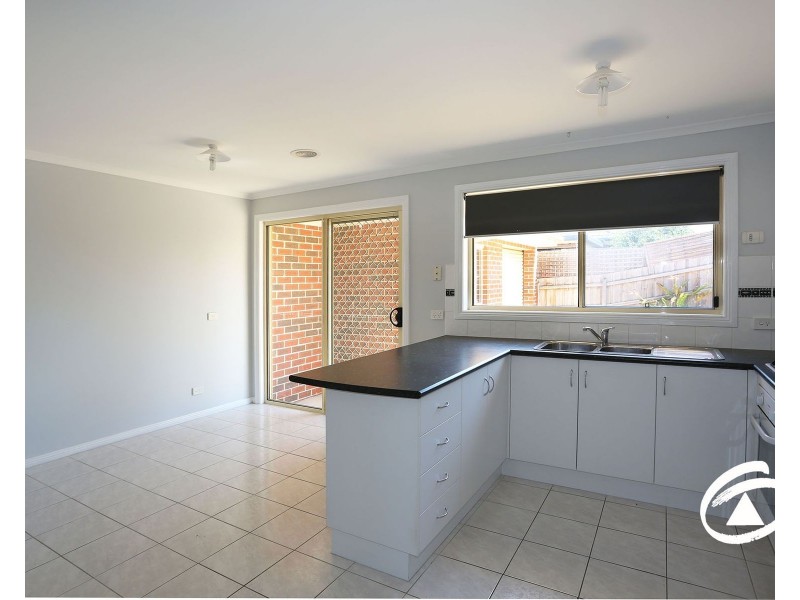 2 Snow Gum Court, Pakenham VIC 3810