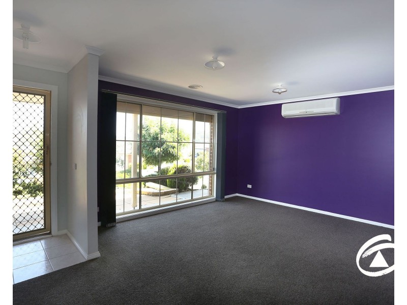 2 Snow Gum Court, Pakenham VIC 3810