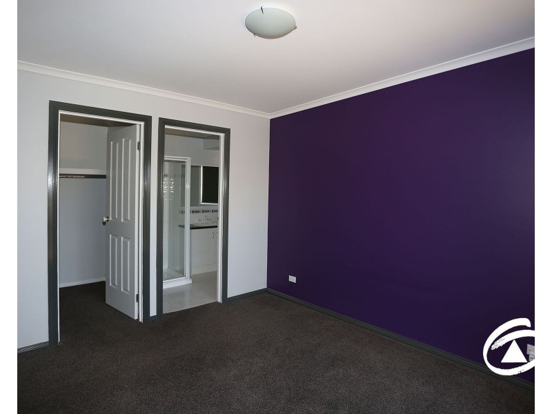 2 Snow Gum Court, Pakenham VIC 3810