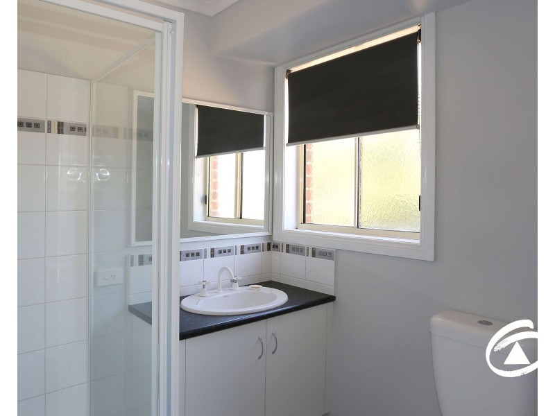 2 Snow Gum Court, Pakenham VIC 3810