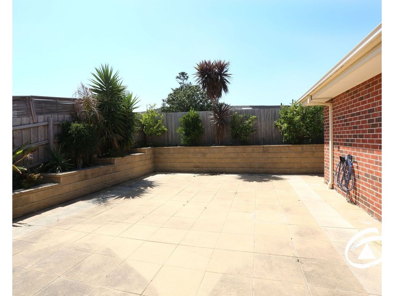 2 Snow Gum Court, Pakenham VIC 3810