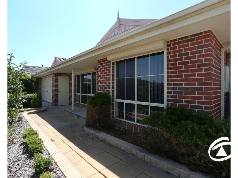 2 Snow Gum Court, Pakenham VIC 3810