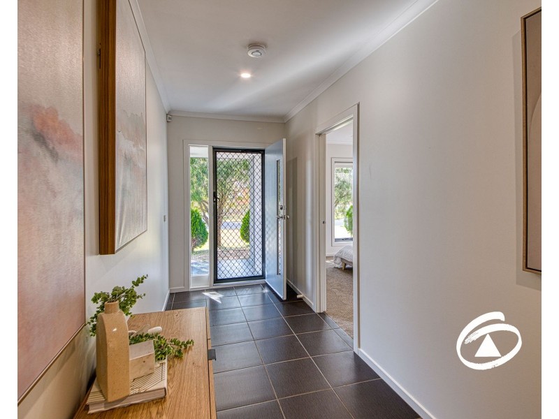 3 Delphinium Road, Pakenham VIC 3810