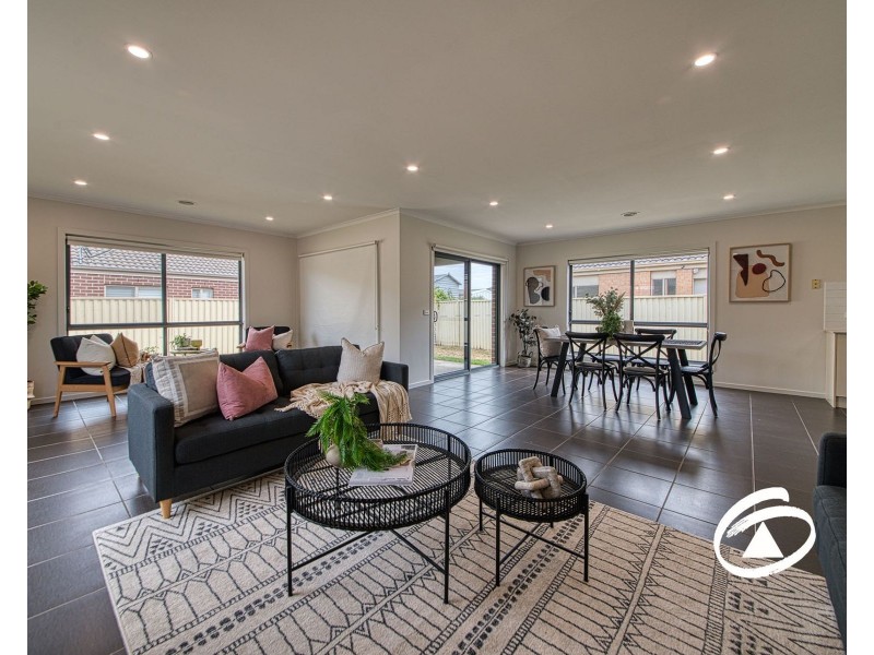 3 Delphinium Road, Pakenham VIC 3810