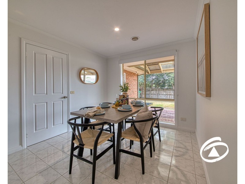 13 Claire Close, Pakenham VIC 3810