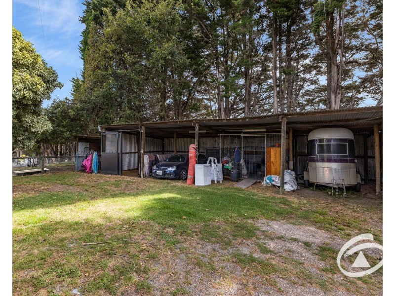 105 Seymour Road, Nar Nar Goon North VIC 3812