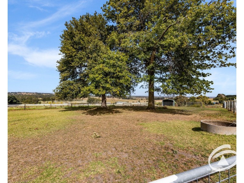 105 Seymour Road, Nar Nar Goon North VIC 3812