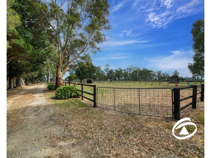 585 Edgar Road, Longwarry VIC 3816