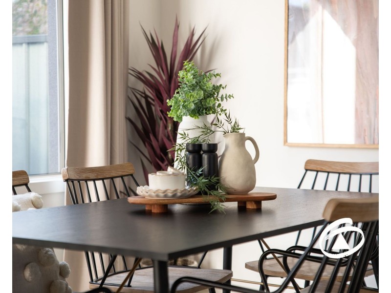 33 Atlantic Drive, Pakenham VIC 3810