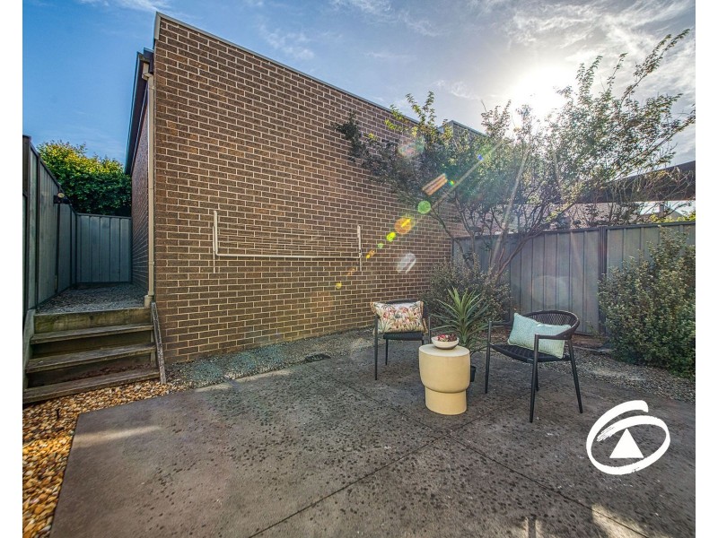 33 Atlantic Drive, Pakenham VIC 3810