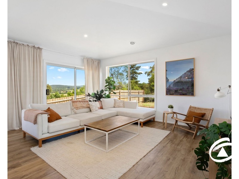 17 Blessing Rise, Pakenham VIC 3810