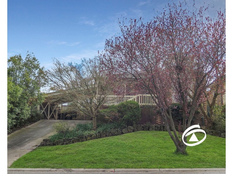 20 Breyleigh Drive, Pakenham VIC 3810