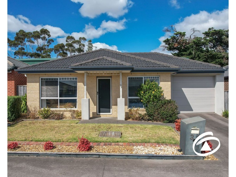 33/3 Manor View, Pakenham VIC 3810