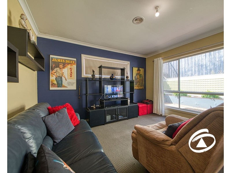 33/3 Manor View, Pakenham VIC 3810