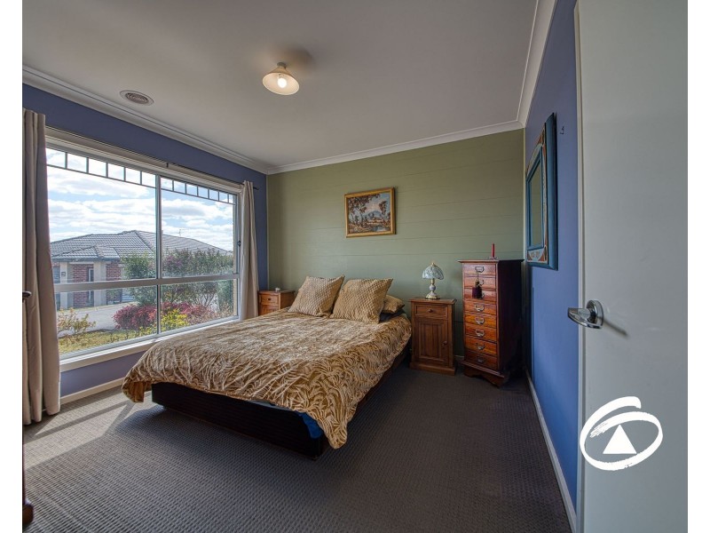 33/3 Manor View, Pakenham VIC 3810