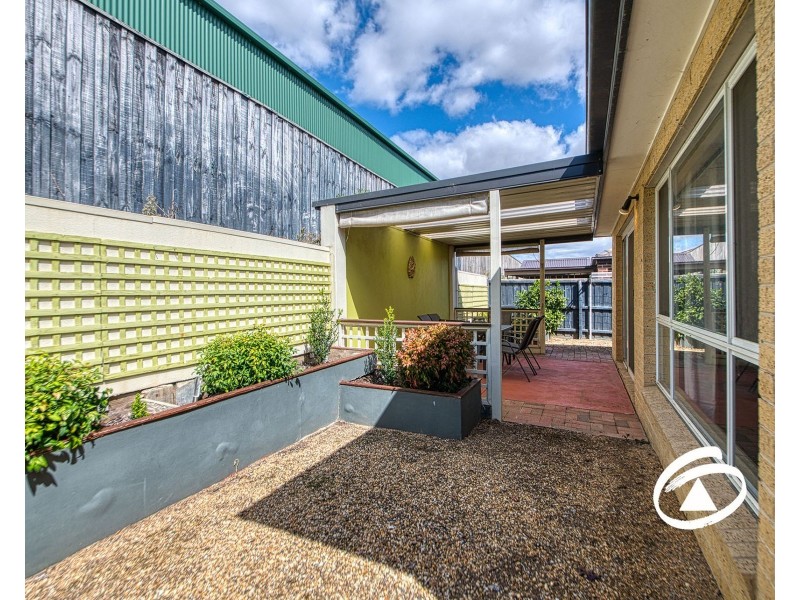 33/3 Manor View, Pakenham VIC 3810