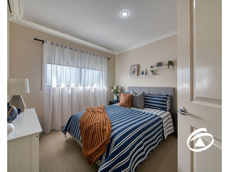 22 Stonebridge Lane, Pakenham VIC 3810