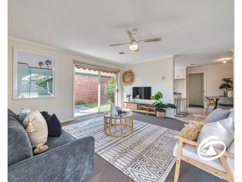 1/13A Templeton Crescent, Pakenham VIC 3810