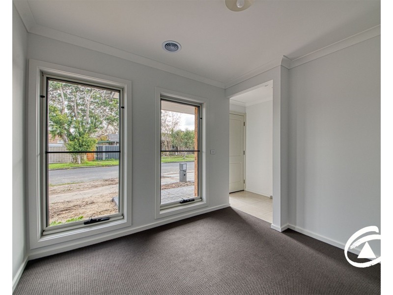 2 Kirra Court, Pakenham VIC 3810