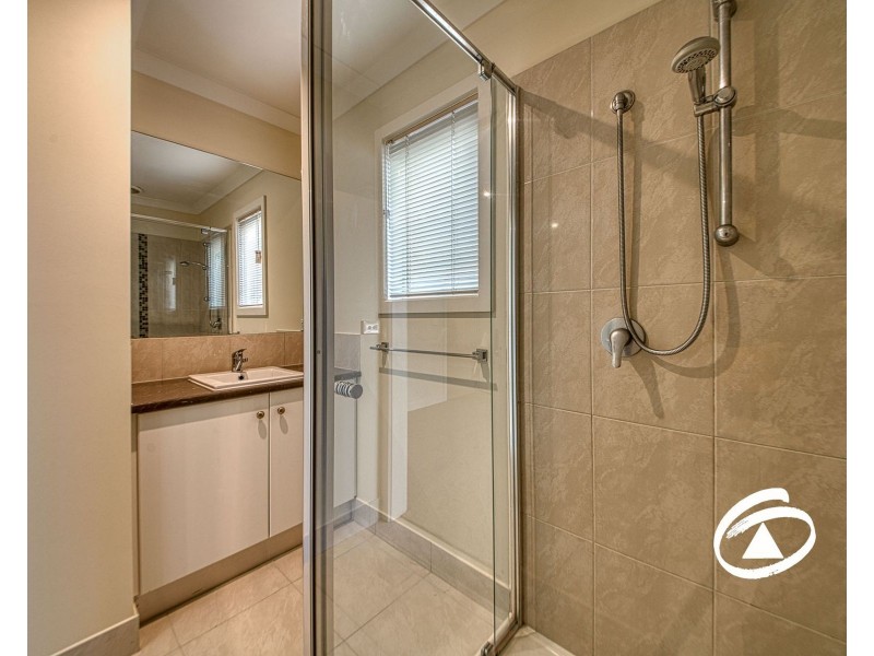 1A Thomas Street, Pakenham VIC 3810