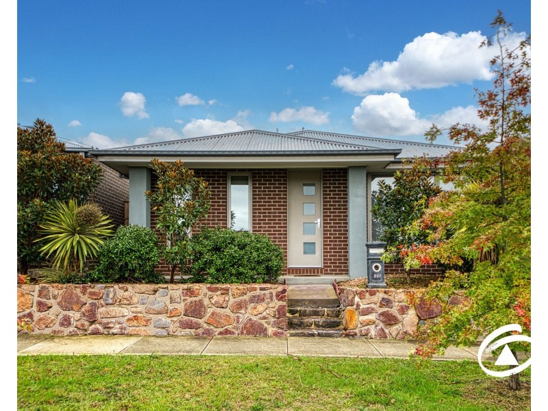 237 Pink Hill Boulevard, Officer VIC 3809