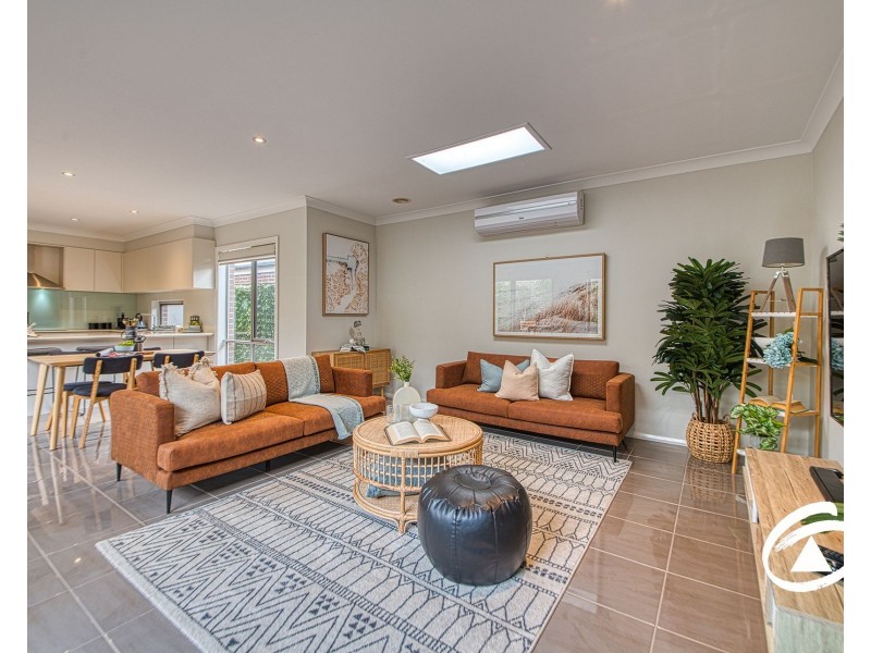 237 Pink Hill Boulevard, Officer VIC 3809