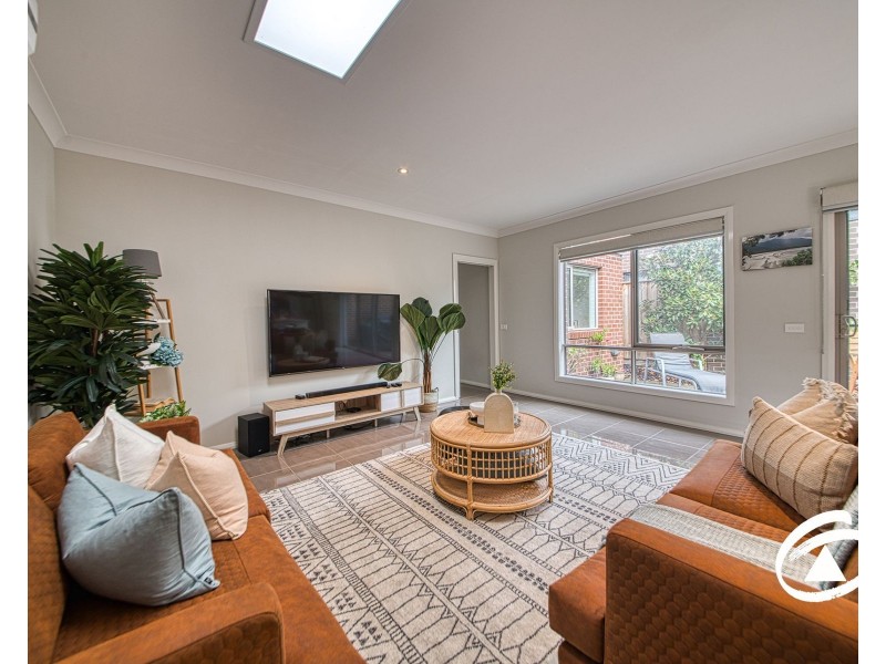 237 Pink Hill Boulevard, Officer VIC 3809