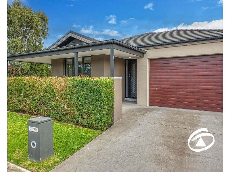 10 Etonian Street, Officer VIC 3809