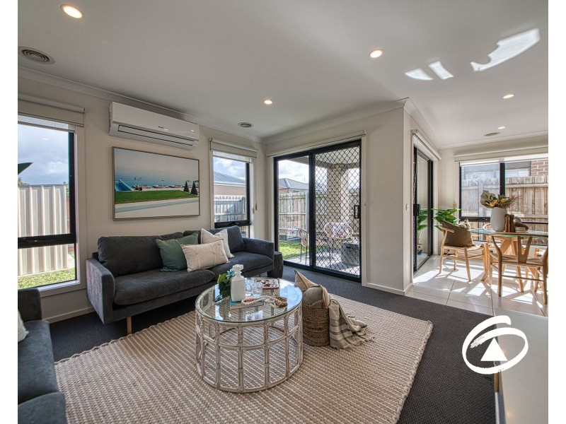 10 Etonian Street, Officer VIC 3809