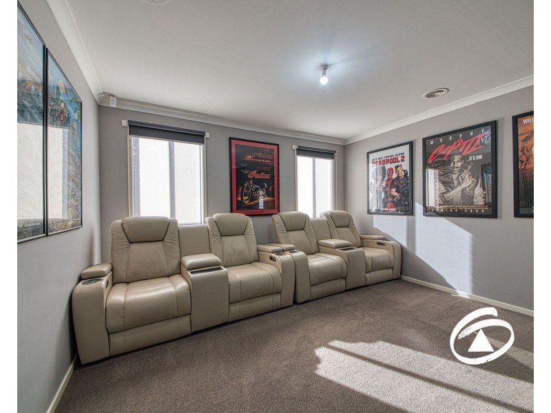 64 Greendale Boulevard, Pakenham VIC 3810