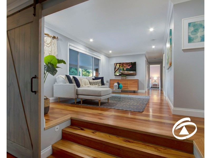32 View Hill Road, Cockatoo VIC 3781
