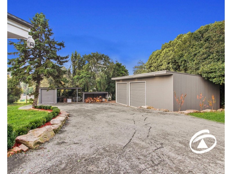 32 View Hill Road, Cockatoo VIC 3781