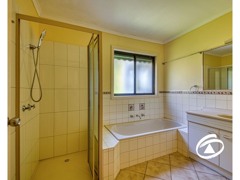 12 Sherwood Street, Longwarry North VIC 3816