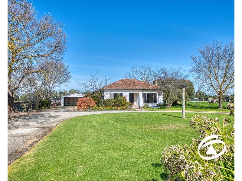 12 Sherwood Street, Longwarry North VIC 3816