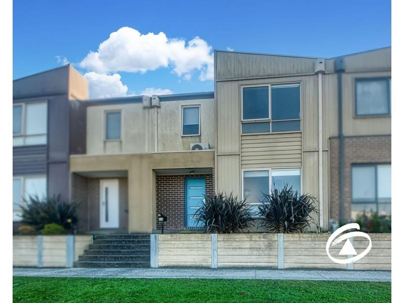 53 Atlantic Drive, Pakenham VIC 3810