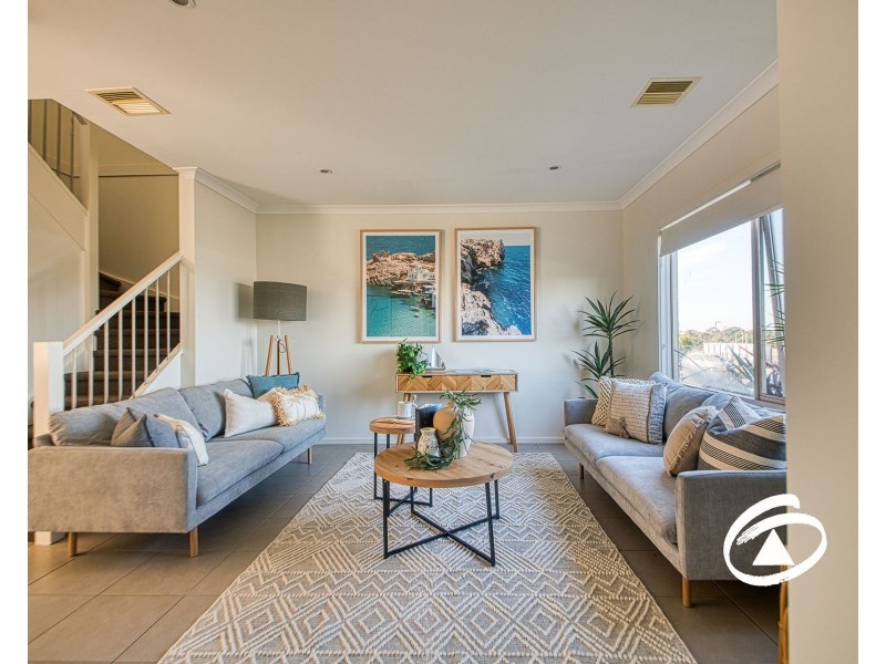 53 Atlantic Drive, Pakenham VIC 3810