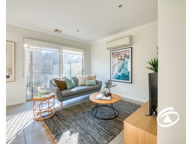 53 Atlantic Drive, Pakenham VIC 3810