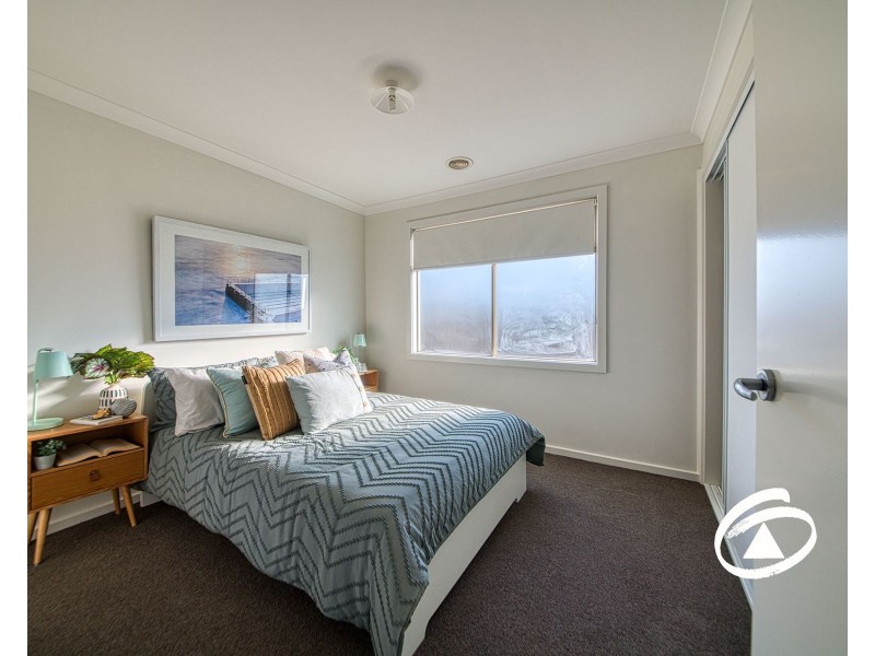 53 Atlantic Drive, Pakenham VIC 3810