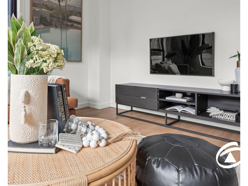 2/82 RAILWAY AVENUE, Garfield VIC 3814