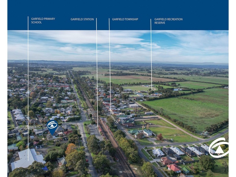 2/82 RAILWAY AVENUE, Garfield VIC 3814