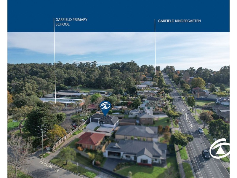 2/82 RAILWAY AVENUE, Garfield VIC 3814