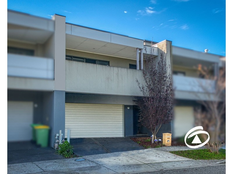 32 Swan Street, Pakenham VIC 3810