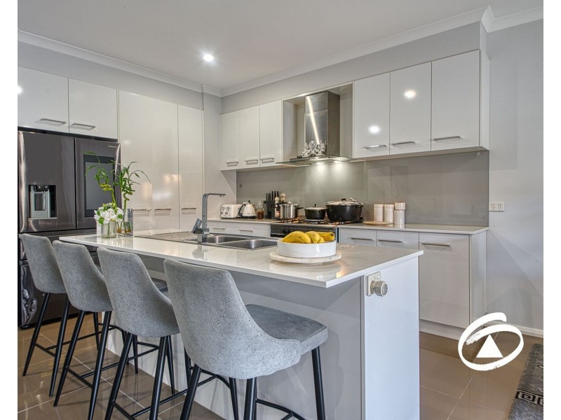 32 Swan Street, Pakenham VIC 3810