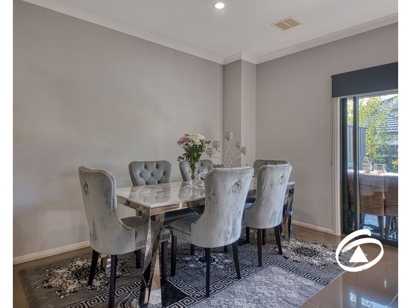 32 Swan Street, Pakenham VIC 3810