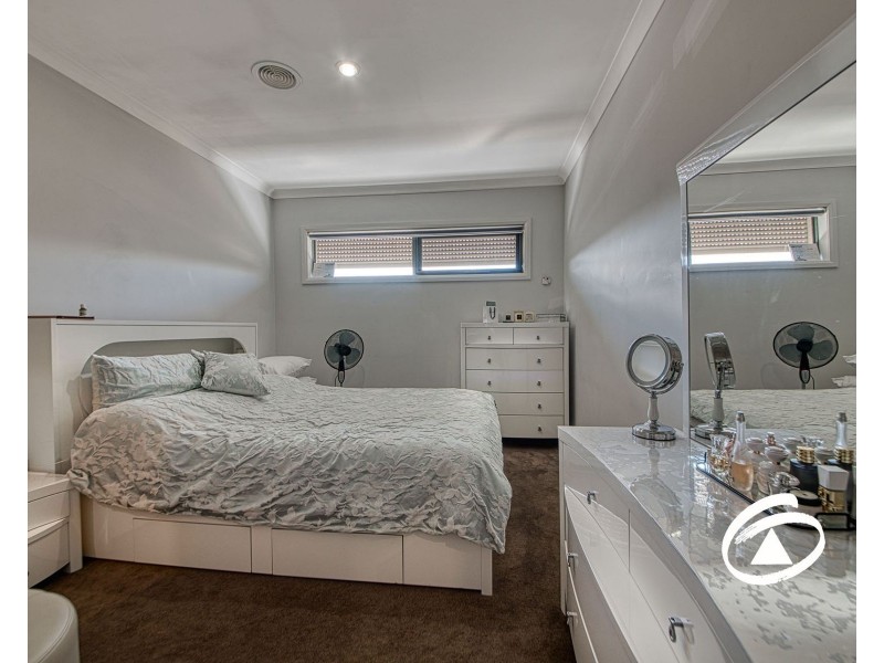 32 Swan Street, Pakenham VIC 3810